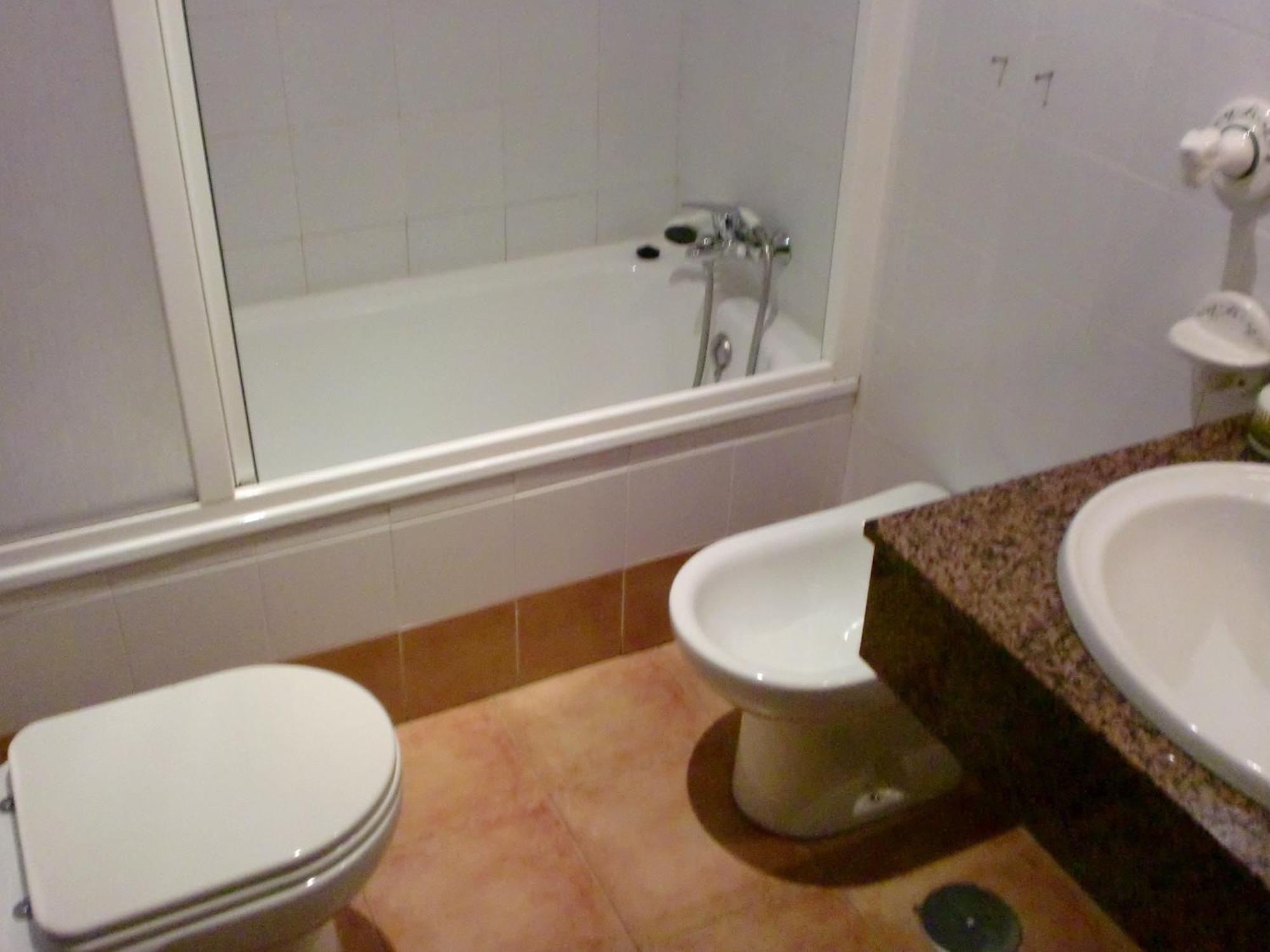 Hostal Las Tres Jotas Alcaracejos Oda fotoğraf