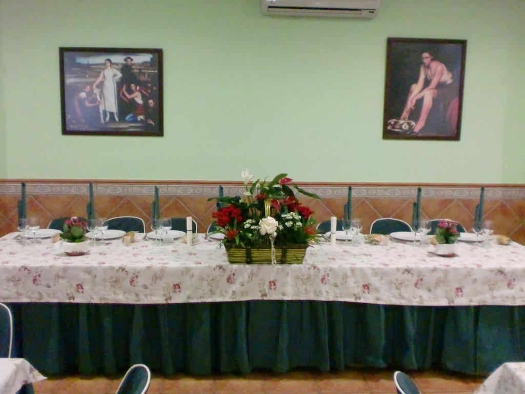 Hostal Las Tres Jotas Alcaracejos Dış mekan fotoğraf