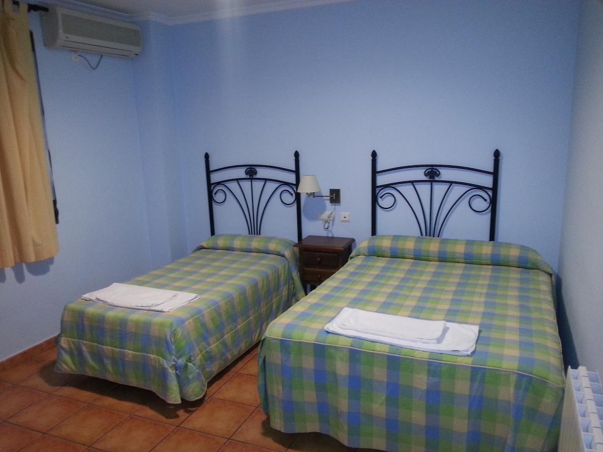 Hostal Las Tres Jotas Alcaracejos Oda fotoğraf