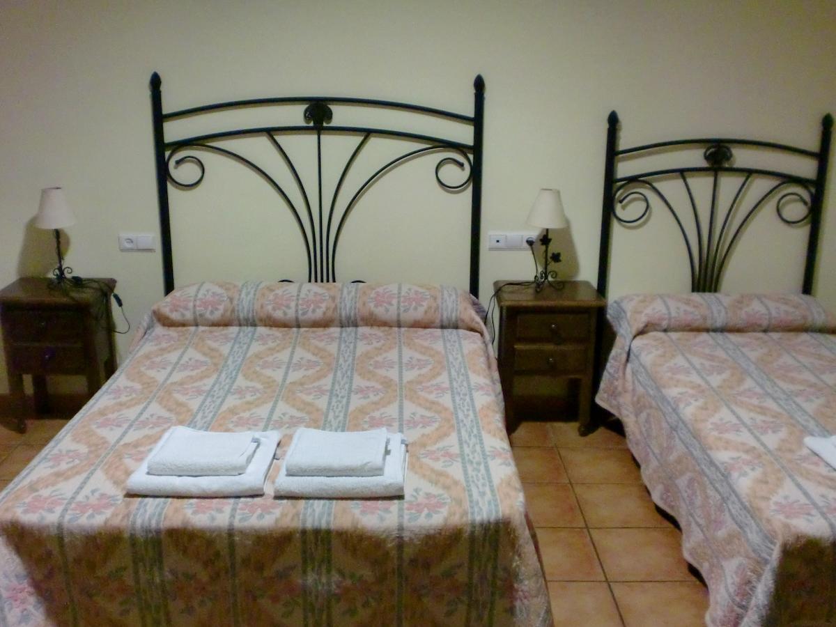 Hostal Las Tres Jotas Alcaracejos Oda fotoğraf